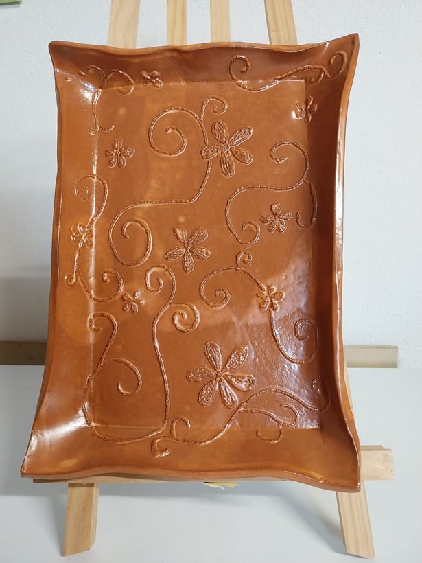 Unikati Nati, Nataša Pezdir, lončarstvo, glineni izdelki, umetniško ustvarjanje, delo z glino, glina